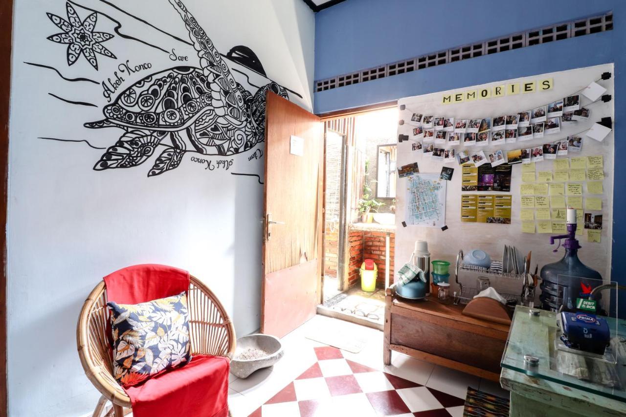 Alexiz Hostel Yogyakarta Dış mekan fotoğraf